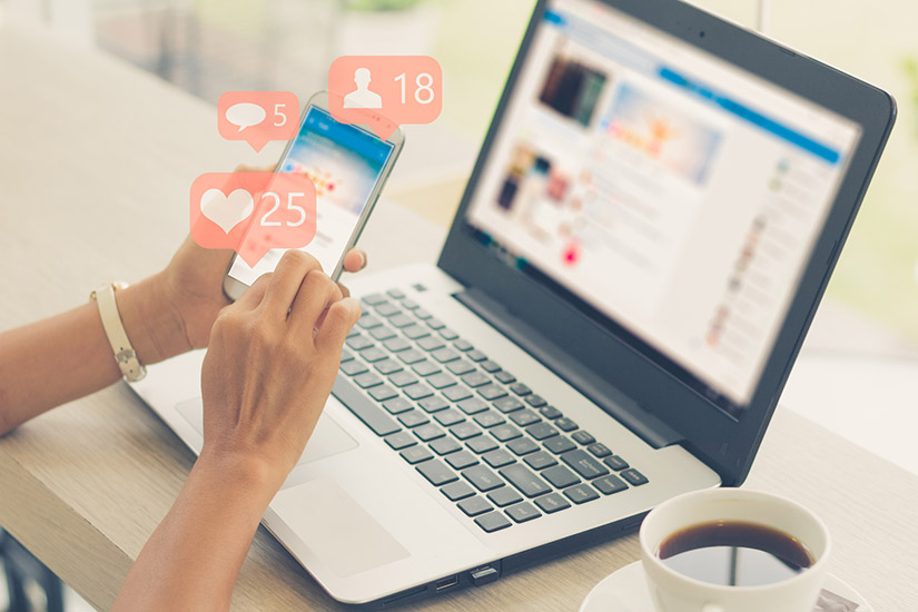 Friends on Odnoklassniki can be added by photo, and less privacy on Facebook, Twitter to let users follow topics