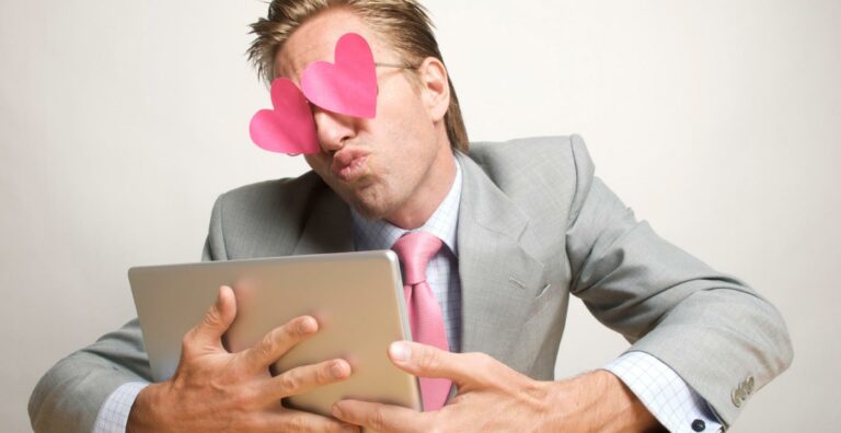Social Networks Introduce New Online Dating Features - 3SNET