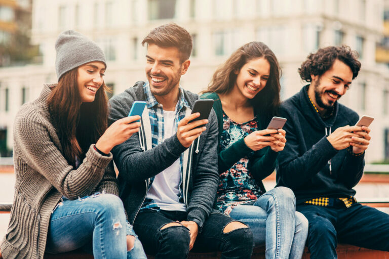 Russian users have got addicted to watching short videos - 3SNET